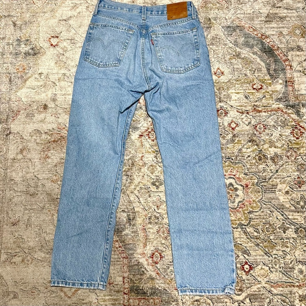 Levi’s 501 Original Cropped Jeans - Picture 6 of 6